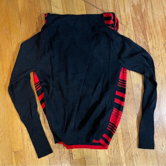 Statement striped sweater by Unconditional - Picture 5 of 5